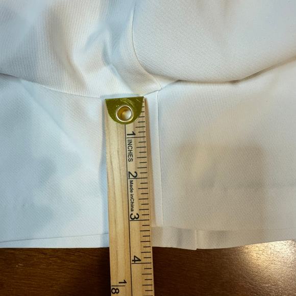 Good American Luxe Suiting Trouser Shorts Ivory Size 10 - NWT - Picture 9 of 13